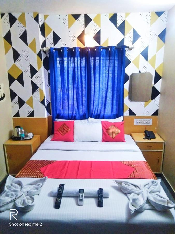 Oyo 75854 Hotel Harsha Residency Bangalore Eksteriør billede